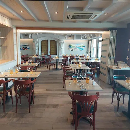 מלון Logis - Au Poisson D'argent - 3 Etoiles Et Restaurant