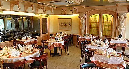 Hotell Logis - Au Poisson D'argent - 3 Etoiles Et Restaurant 2*