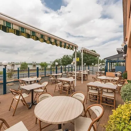 Logis - Au Poisson D'argent - 3 Etoiles Et Restaurant Hotel 2*