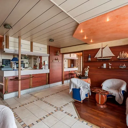 Logis - Au Poisson D'argent - 3 Etoiles Et Restaurant 2*