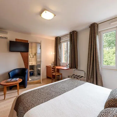 Logis - Au Poisson D'argent - 3 étoiles Et Restaurant Hotel