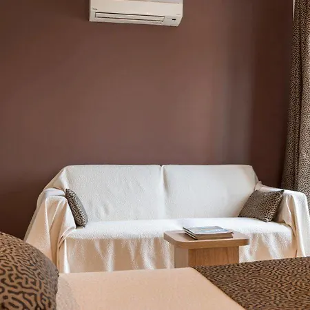 Logis - Au Poisson D'argent - 3 étoiles Et Restaurant Hotel