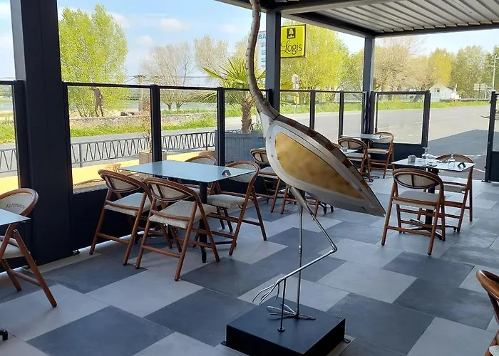 Logis Hotels - Au Poisson D'Argent - Hotel 3 Etoiles Et Restaurant 2* Le Mesnil-en-Vallée