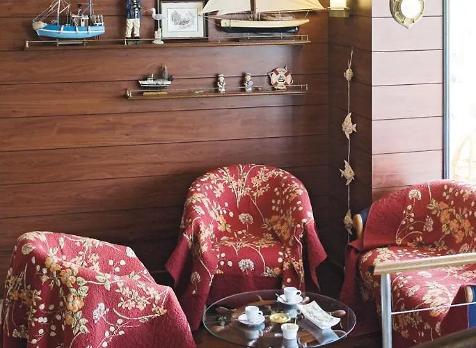 Hotel Logis - Au Poisson D'argent - 3 Etoiles Et Restaurant