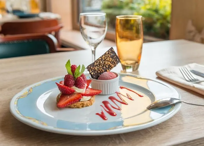 Logis Hotels - Au Poisson D'Argent - Hotel 3 Etoiles Et Restaurant 2* Le Mesnil-en-Vallée