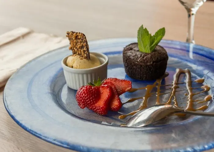 Hotel Logis Hotels - Au Poisson D'Argent - Hotel 3 Etoiles Et Restaurant