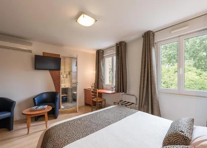 Logis - Au Poisson D'argent - 3 Etoiles Et Restaurant Hotel Le Mesnil-en-Vallée